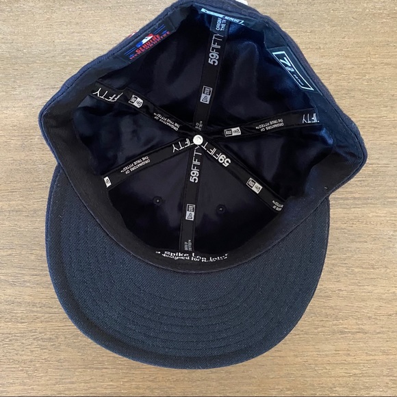 NEW ERA Spike Lee x New York Yankees Fitted Pennant Hat 7 3/8 - Picture 8 of 10
